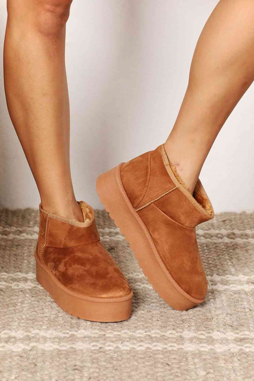 Legend Women's Fleece Lined Chunky Platform Mini Boots - Premium  from Trendsi - Just $37! Shop now at ZLA